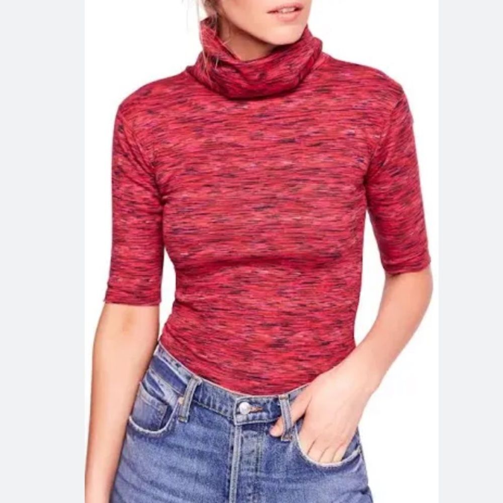 Free People Women Sunshine Space Dyed Turtleneck black & white size med. EUC!